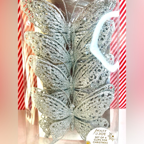 4 Large Christmas Butterflies Clip on Ornaments Silver Glitter Tree Wreaths Gift - Picture 2 of 6